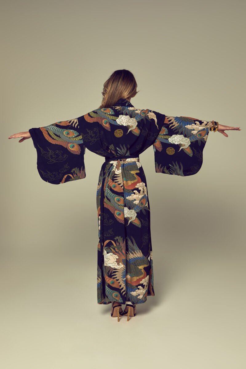 Miss Gion Kimono - Image 3